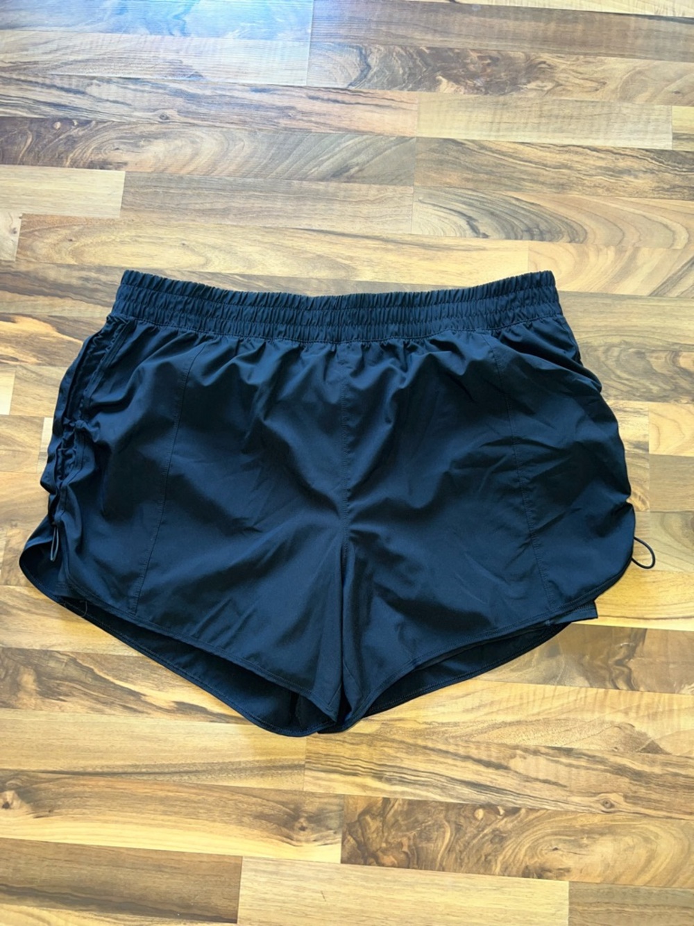 Avia women’s running/biker shorts moisture wick comfort stretch Size XXXL(22)